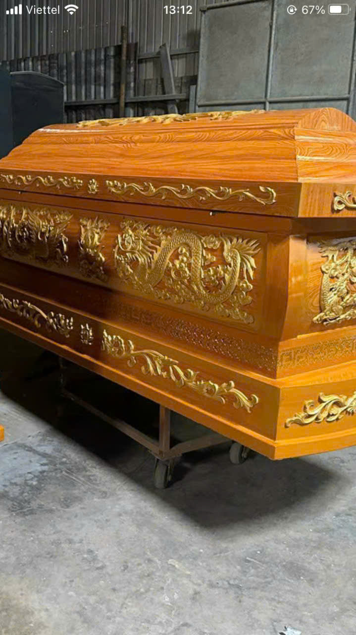 Quan Tài Gỗ Sồi Cao Cấp